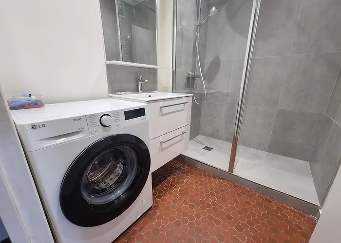 : T2 Avec Terrasse Et Parking, 4 Pers - Fr-1-309-538