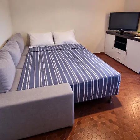 : T2 Avec Terrasse Et Parking, 4 Pers - Fr-1-309-538 *